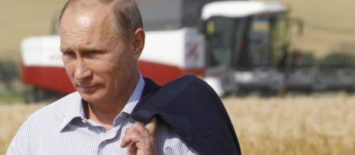 Putin-bans-GMO-foods-Russia-Illegal-678x381.jpg